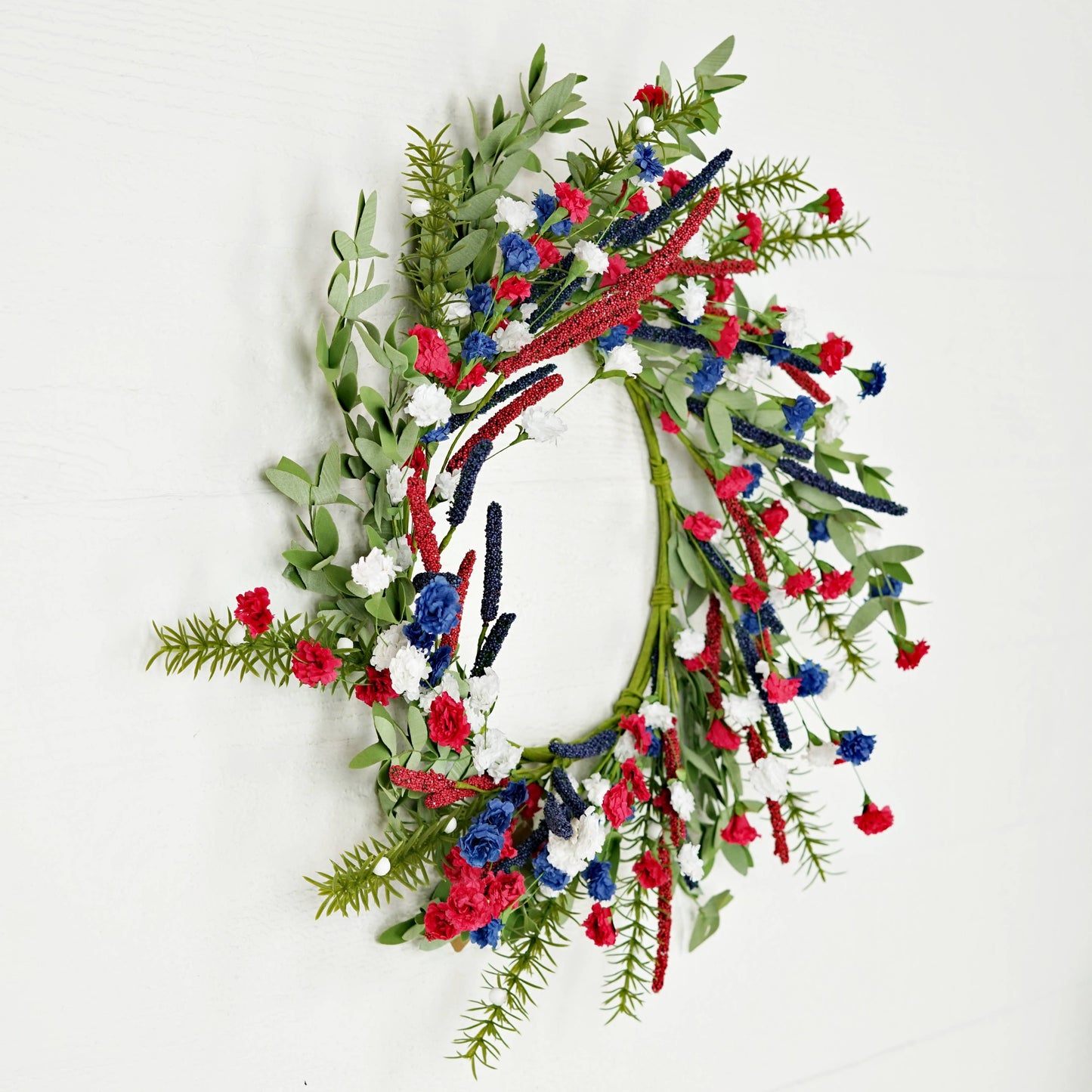 550220 - 20 inch Carnation Blossom Wreath-Red, White, Blue